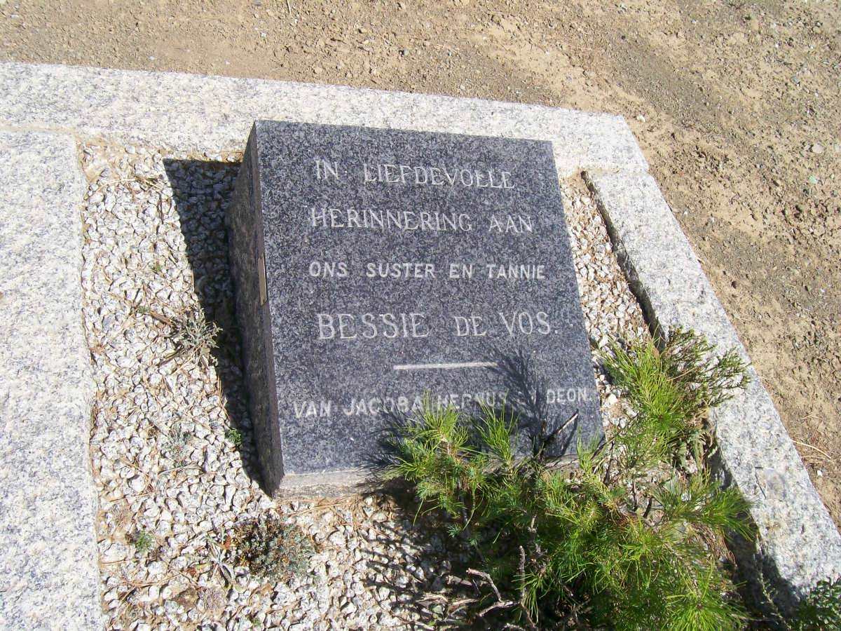VOS Bessie, de