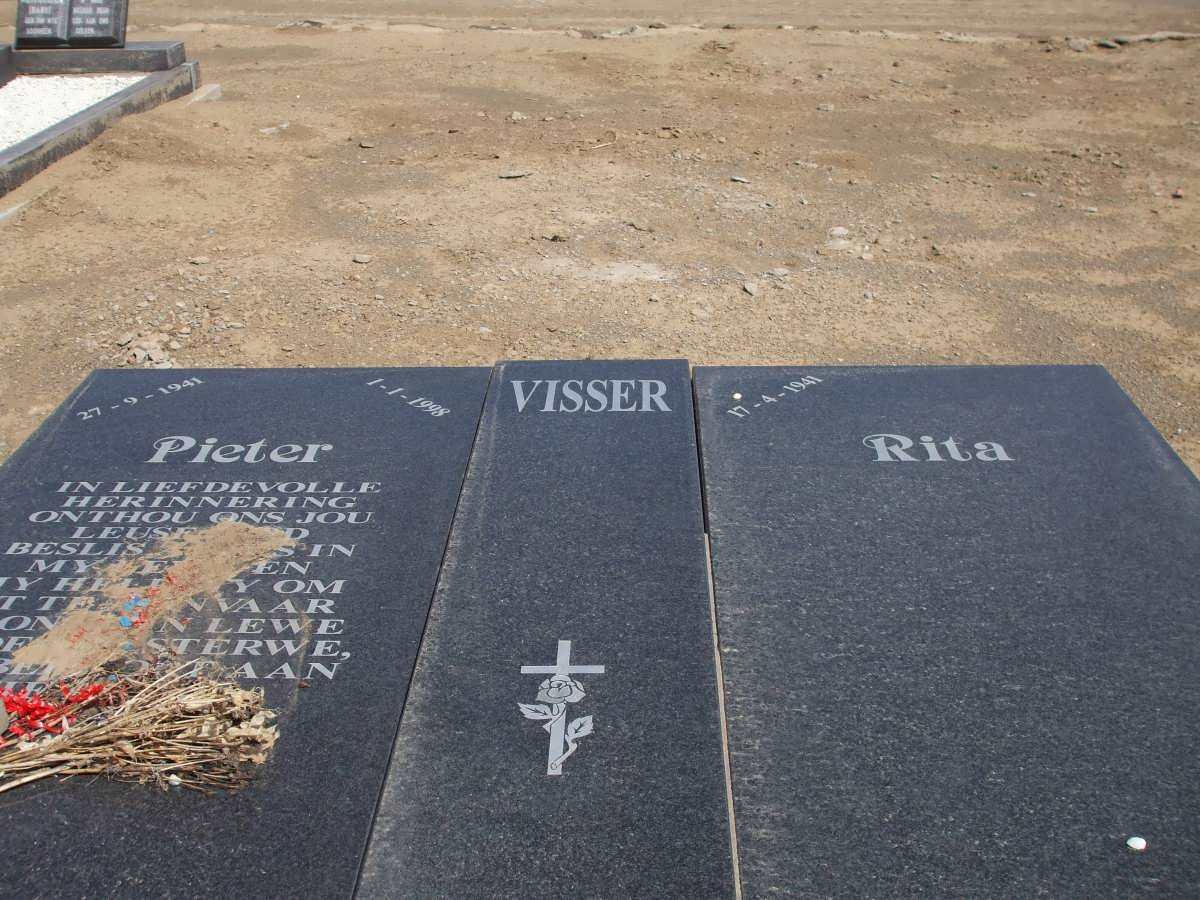 VISSER Pieter 1941-1998 &amp; Rita 1941-