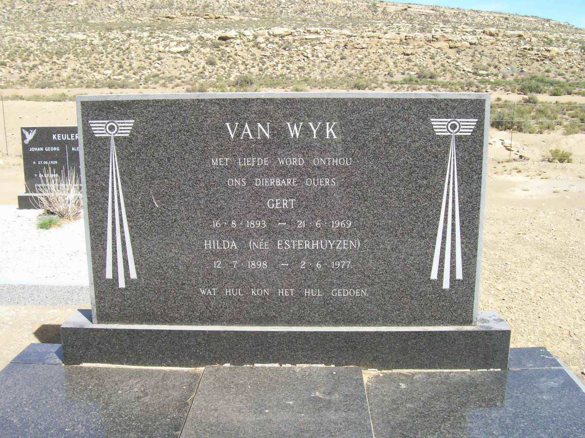 WYK Gert, van 1893-1969 &amp; Hilda ESTERHUYZEN 1898-1977
