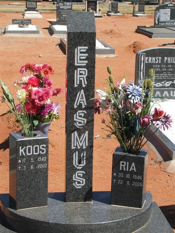 ERASMUS Koos 1940-2002 &amp; Ria 1946-2005