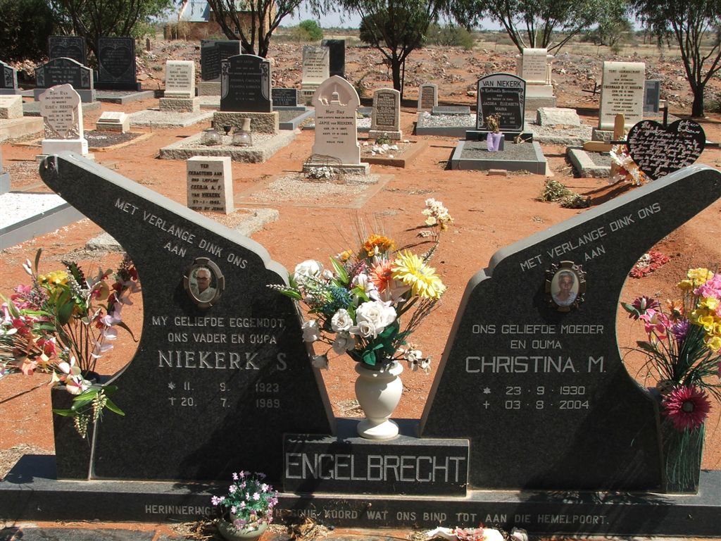 ENGELBRECHT Niekerk S. 1923-1989 &amp; Christina M. 1930-2004