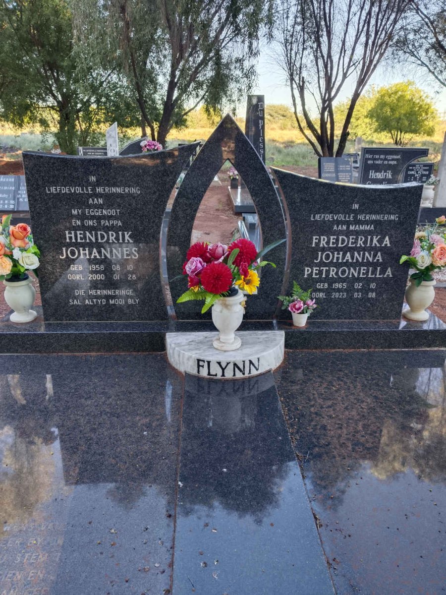 FLYNN Hendrik Johannes 1958-2000 & Frederika Johanna Petronella 1965-2023