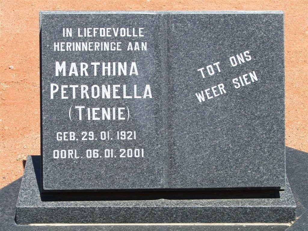 HUSSELMAN Marthina Petronella 1921-2001