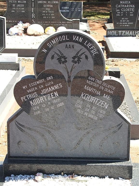 KOORTZEN Petrus Johannes 1922-1988 &amp; Martha M.E. 1926-2001