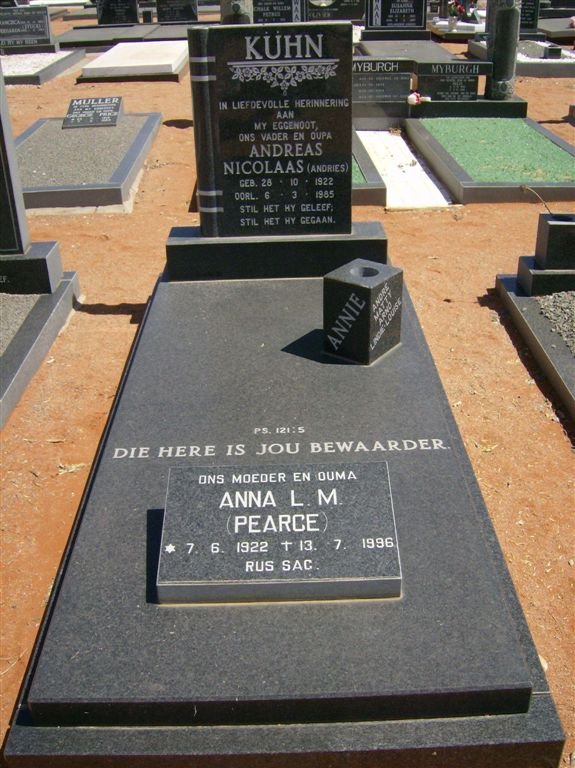 KÜHN Andreas Nicolaas 1922-1985 &amp; Anna L.M. PEARCE 1922-1996