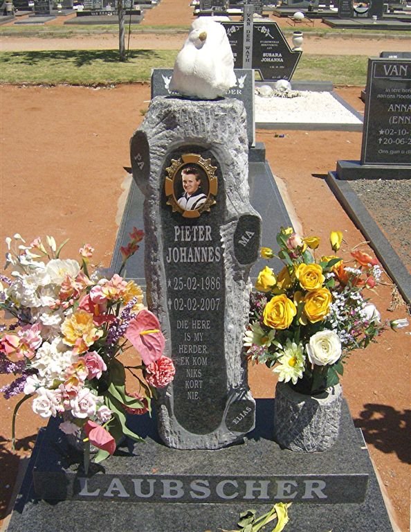 LAUBSCHER Pieter Johannes 1986-2007