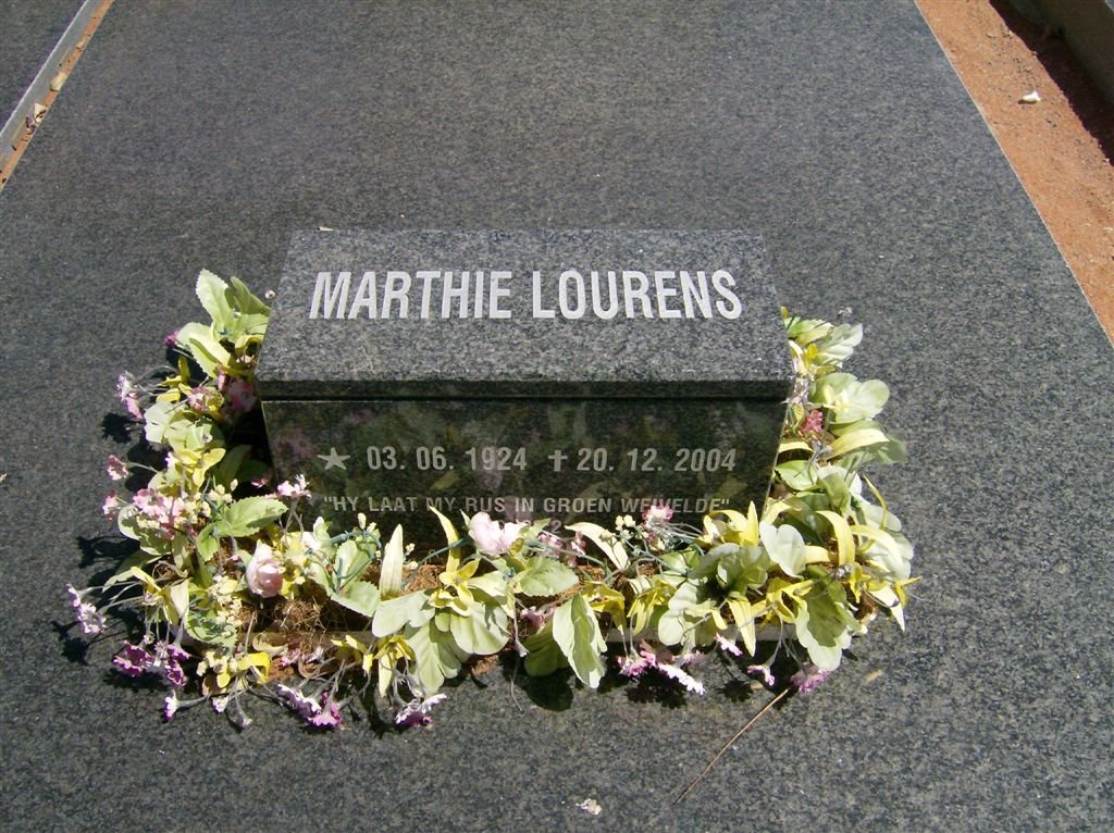 LOURENS Marthie 1924-2004