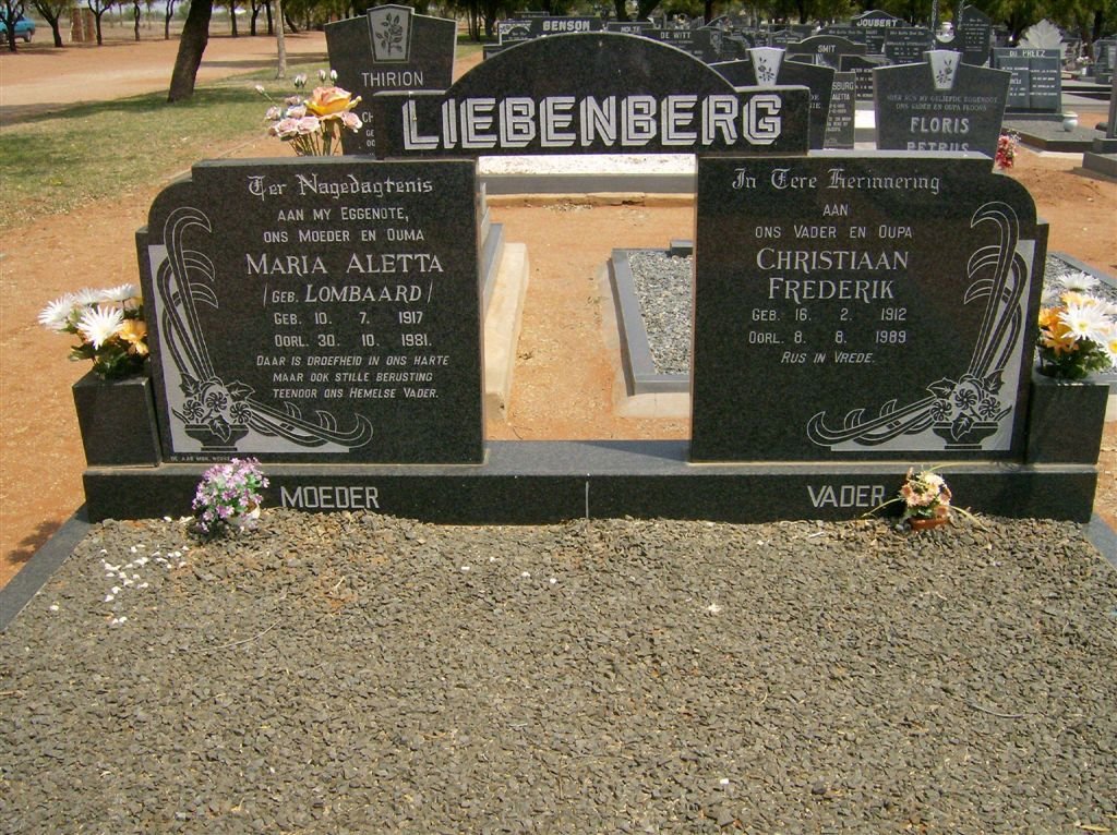 LIEBENBERG Christiaan Frederik 1912-1989 &amp; Maria Aletta LOMBAARD 1917-1981