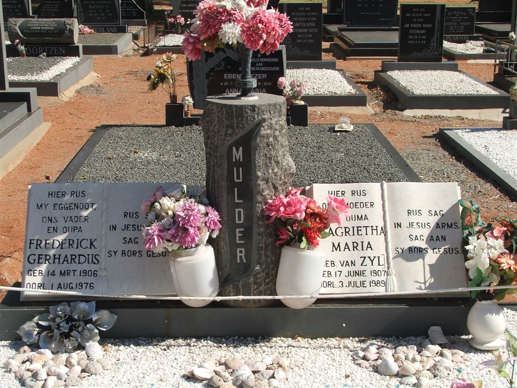 MULDER Frederick Gerhardus 1906-1976 &amp; Magrietha Maria VAN ZYL 1907-1989