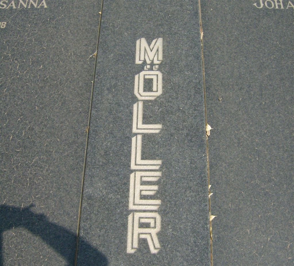 MÖLLER
