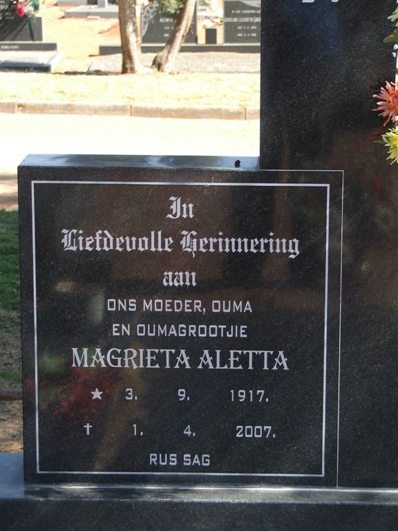 ROUX Magrieta Aletta 1917-2007