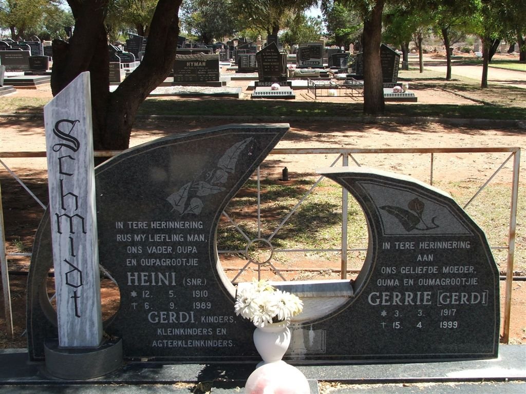 SCHMIDT Heini 1910-1989 &amp; Gerrie 1917-1999