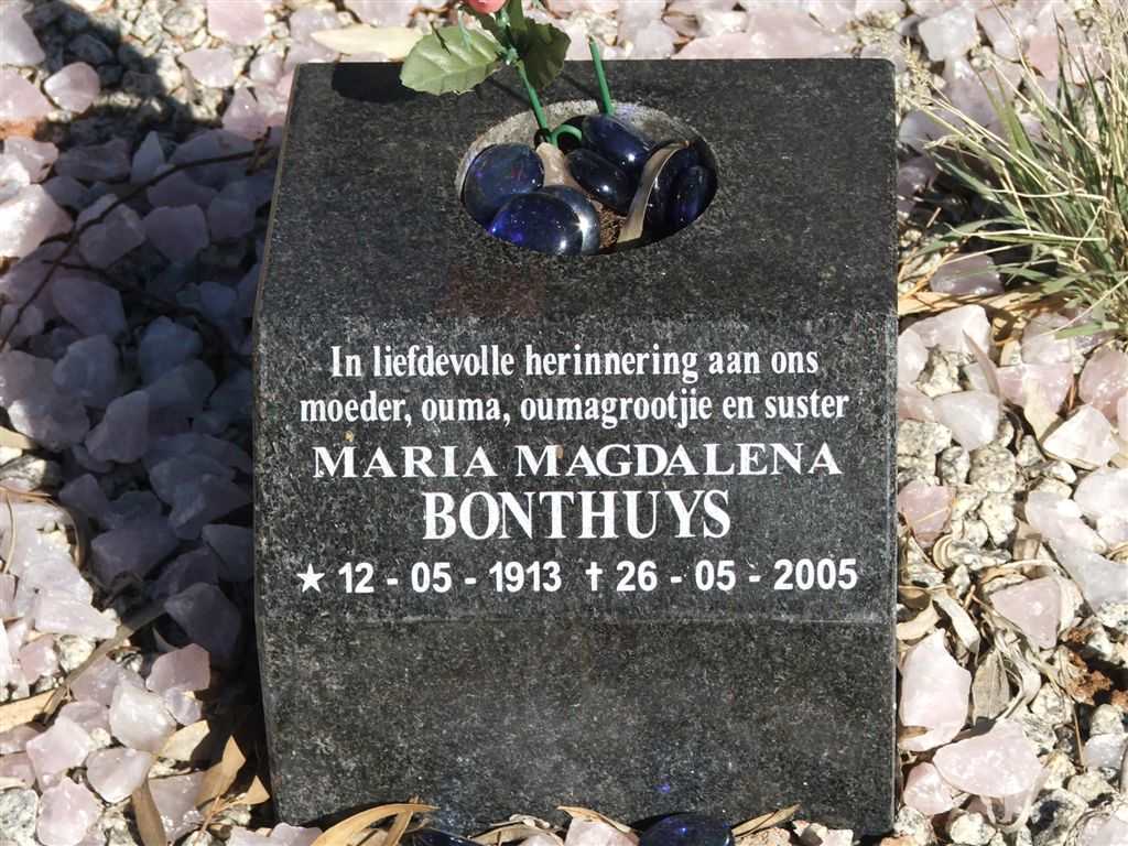 BONTHUYS Maria Magdalena 1913-2005