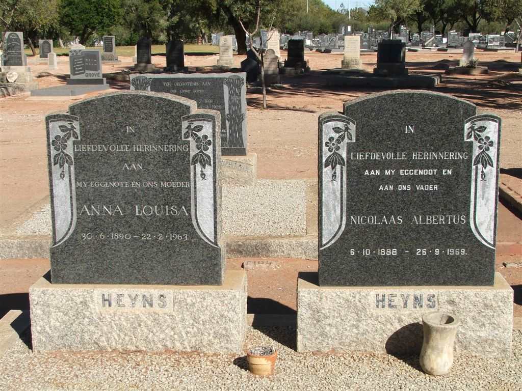 HEYNS Nicolaas Albertus 1888-1969 &amp; Anna Louisa 1890-1963