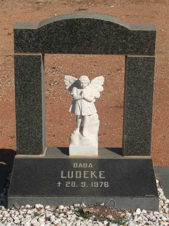 LUDEKE Baba -1976