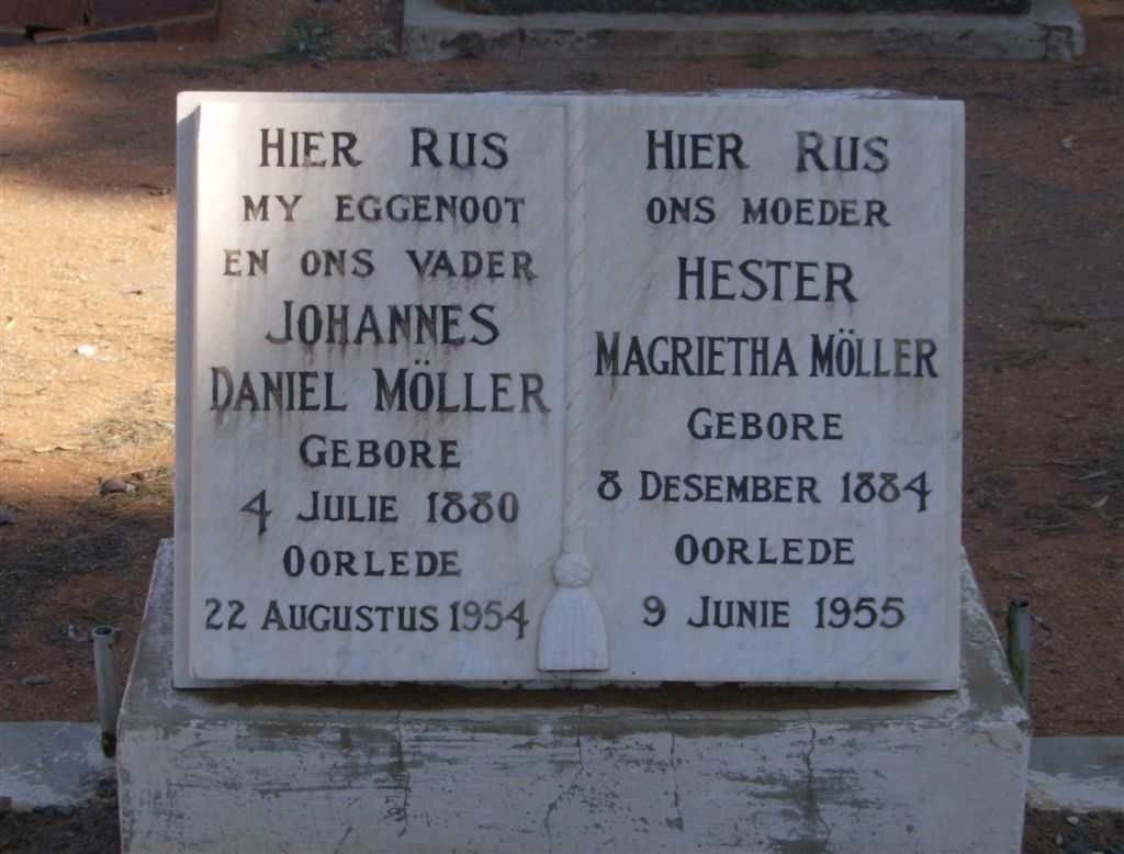 MÖLLER Johannes Daniel 1880-1954 &amp; Hester Magrietha 1884-1955
