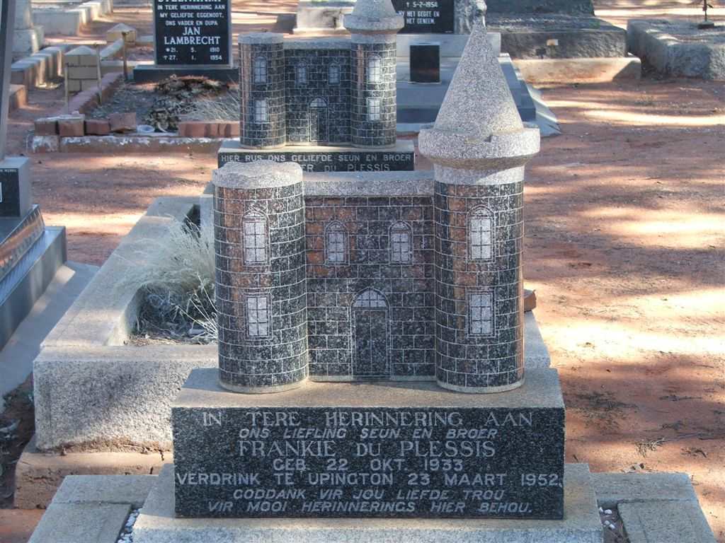 PLESSIS Frankie, du 1933-1952
