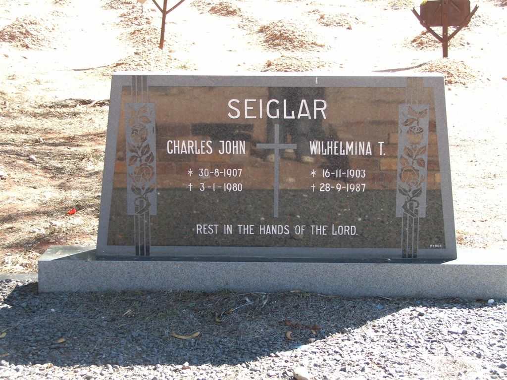 SEIGLAR Charles John 1907-1980 &amp; Wilhelmina T. 1903-1987