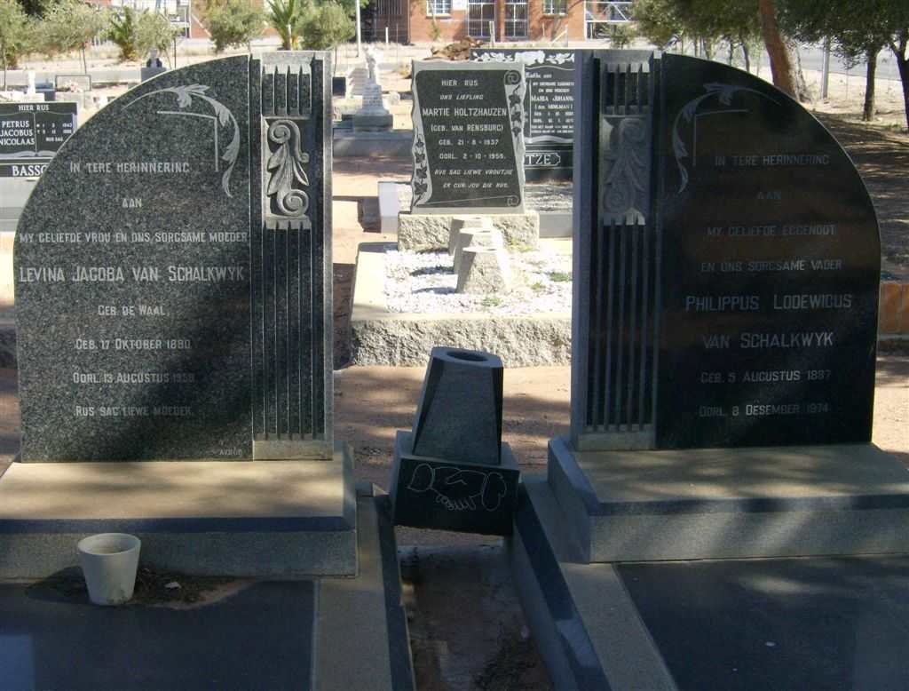 SCHALKWYK Philippus Lodewicus, van 1887-1974 &amp; Levina Jacoba DE WAAL 1890-1958