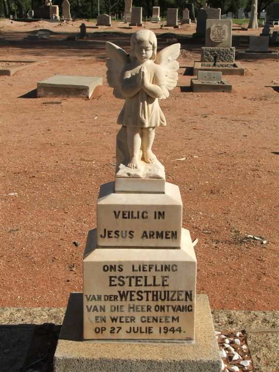 WESTHUIZEN Estelle, van der -1944