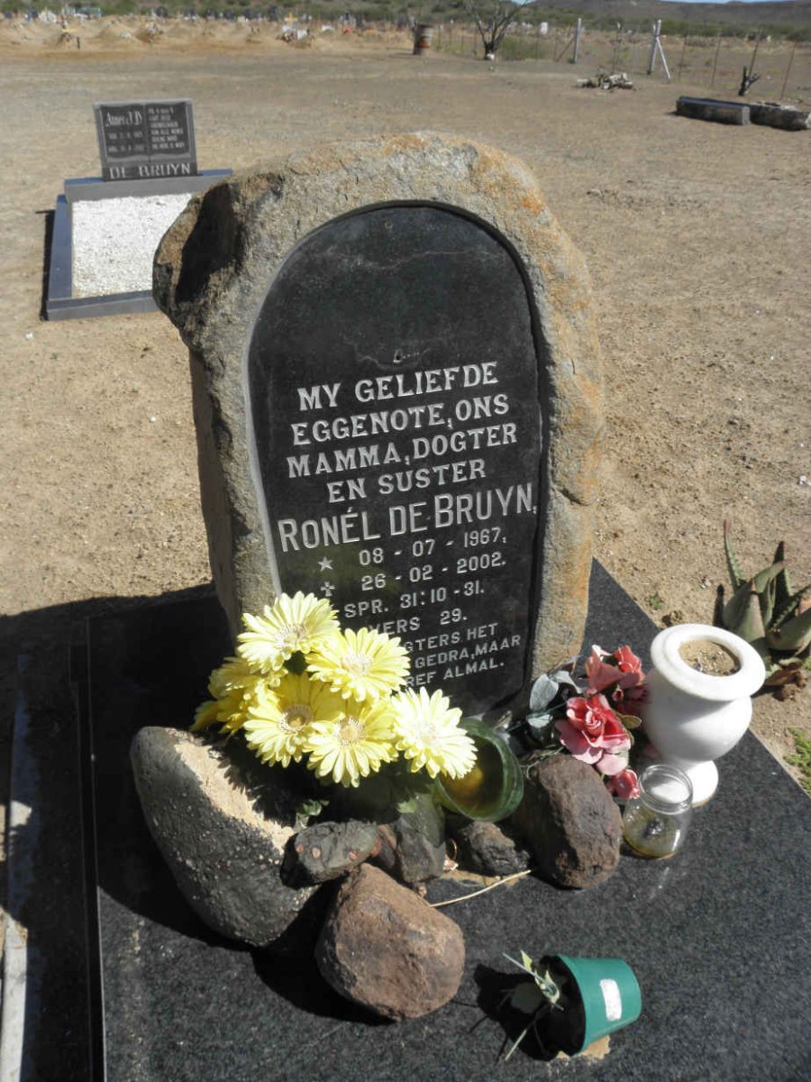 BRUYN Ronel, de 1967-2002