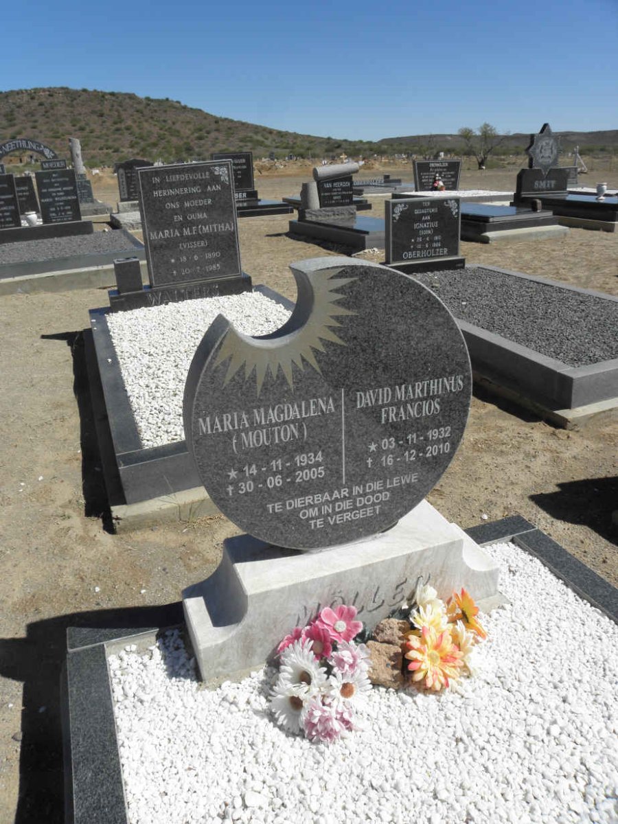 MOLLER David Marthinus Francois 1932-2010 &amp; Maria Magdalena MOUTON 1934-2005