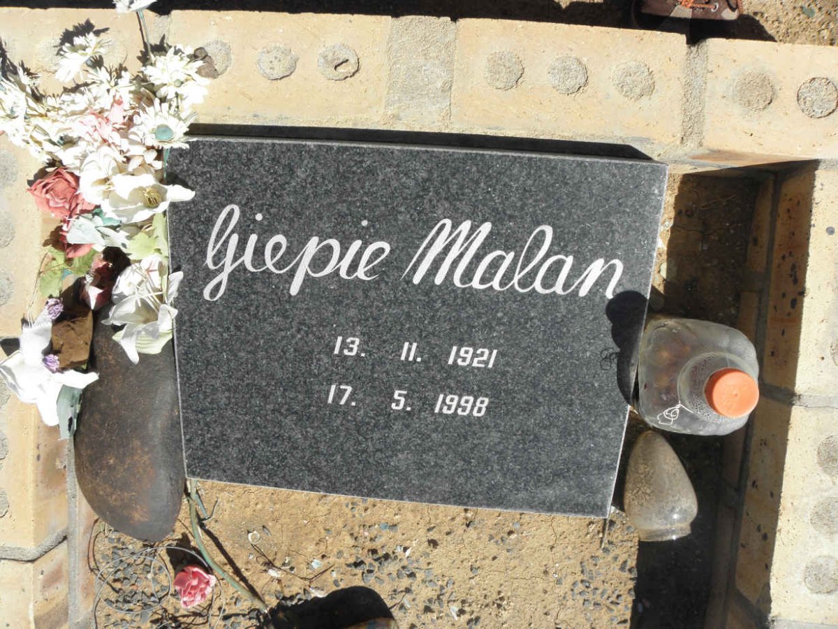 MALAN Giepie 1921-1998