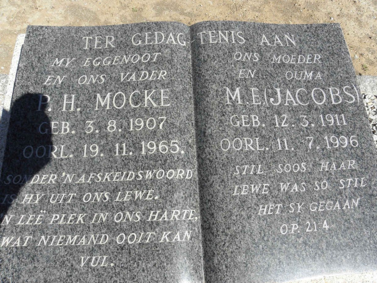 MOCKE P.H. 1907-1965 &amp; M.E. JACOBS 1911-1996