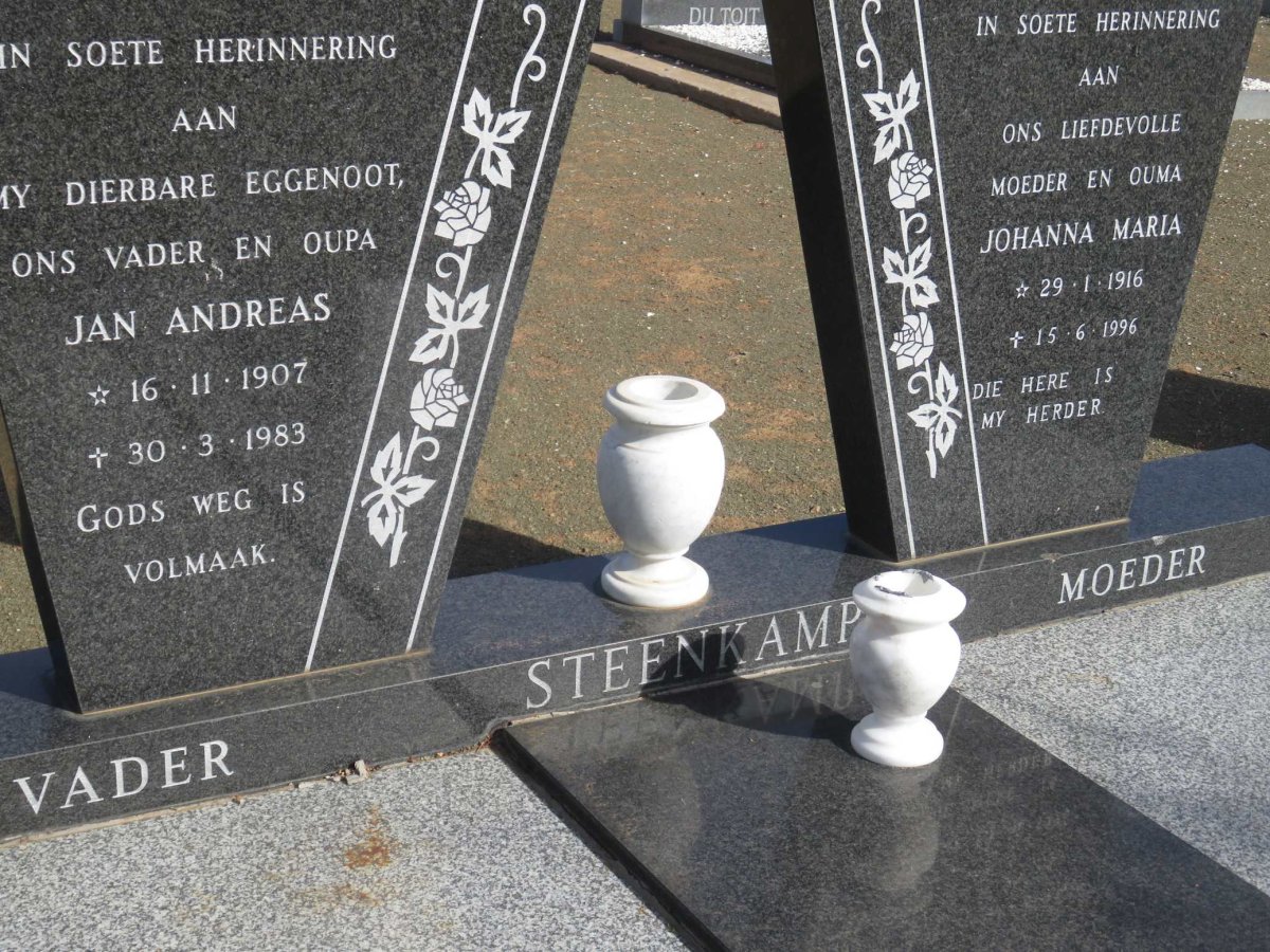 STEENKAMP Jan Andreas 1907-1983 &amp; Johanna Maria 1916-1996