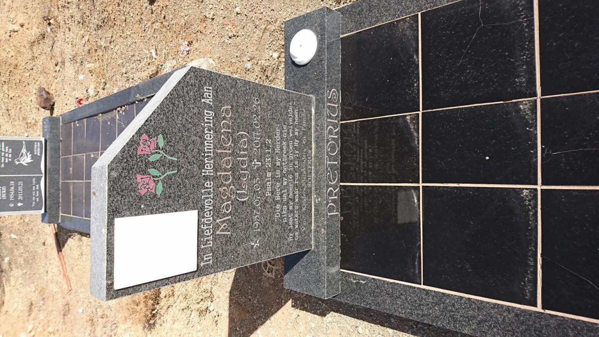 PRETORIUS Magdalena 1957-2011