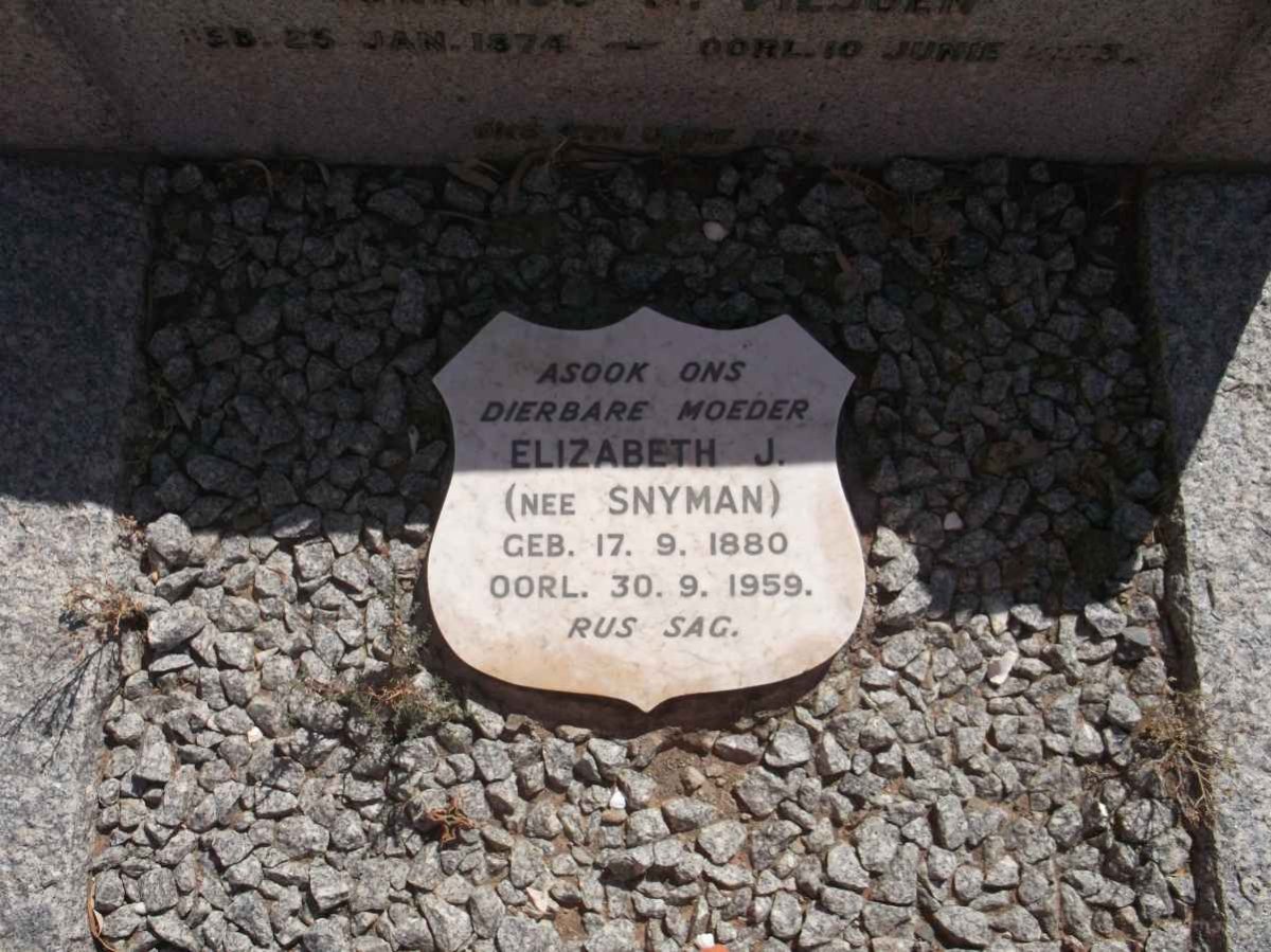 VILJOEN Ignatius ? 1874-?5 &amp; Elizabeth J. SNYMAN 1880-1959