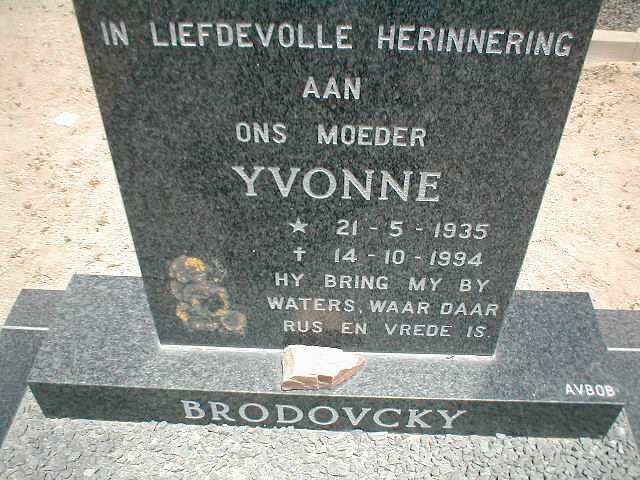 BRODOVCKY Yvonne 1935-1994