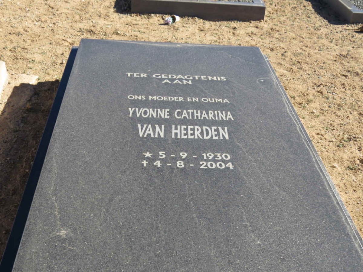 HEERDEN Yvonne Catharina, van 1930-2004