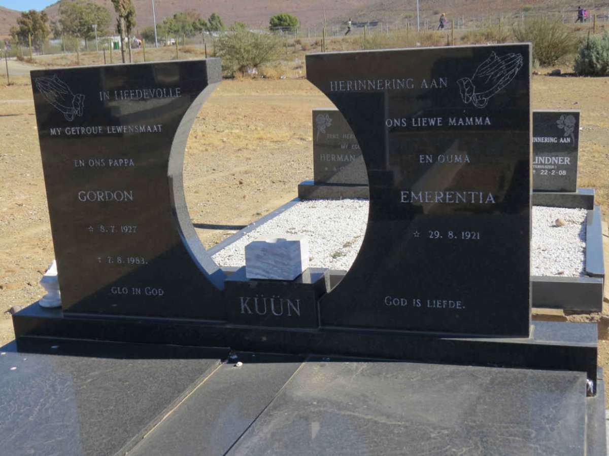 KÜÜN Gordon 1927-1983 &amp; Emerentia 1921-