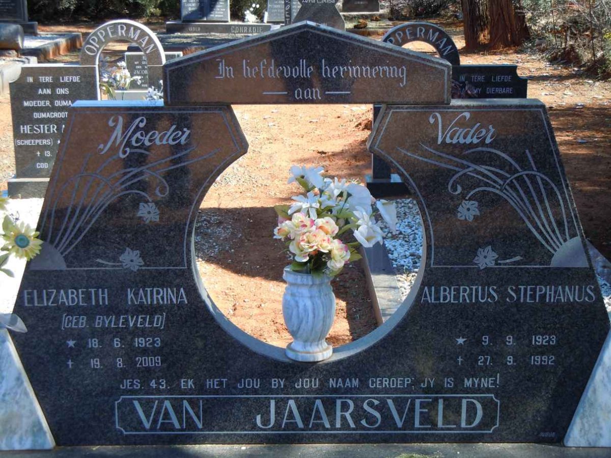 JAARSVELD Albertus Stephanus, van 1923-1992 &amp; Elizabeth Katrina BYLEVELD 1923-2009