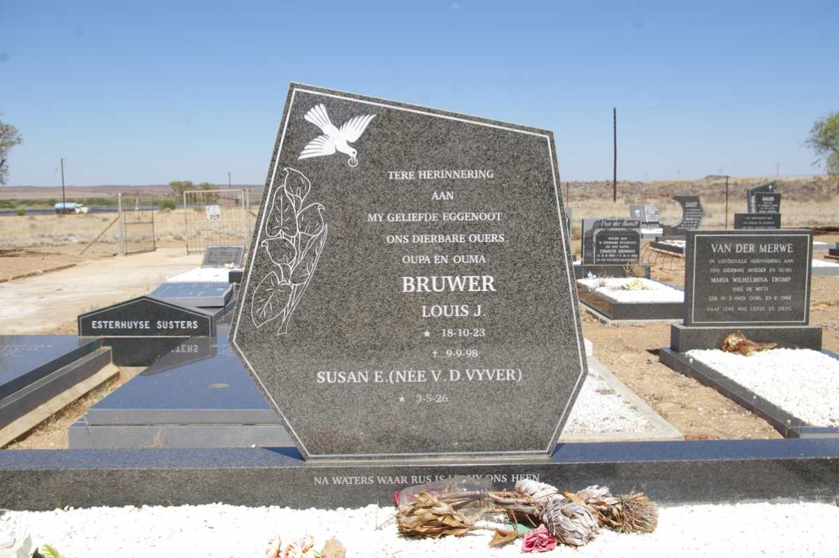 BRUWER Louis J. 1923-1998 &amp; Susan E. V.D. VYVER 1926-