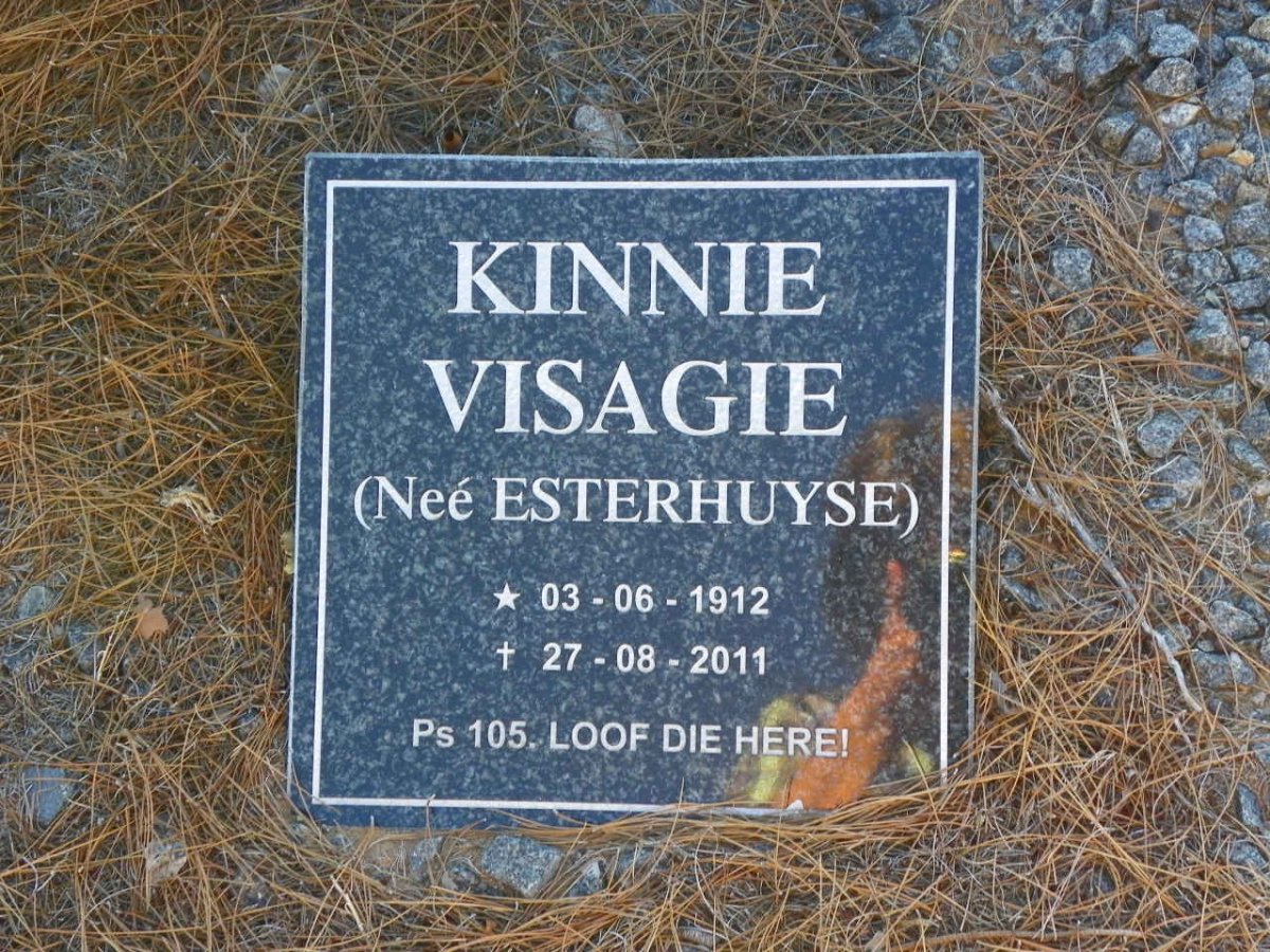 VISAGIE Kinnie nee ESTERHUYSE 1912-2011