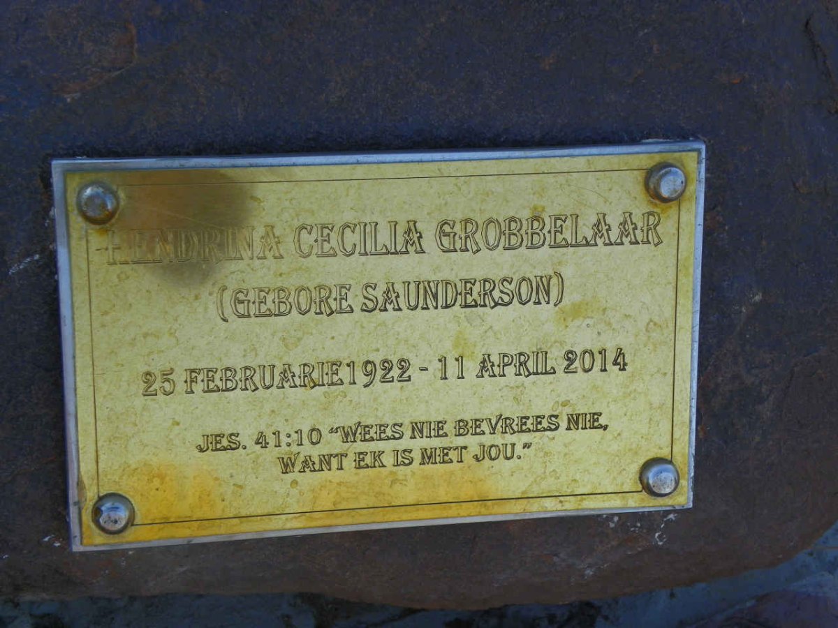GROBBELAAR Hendrina Cecilia nee SAUNDERSON 1922-2014