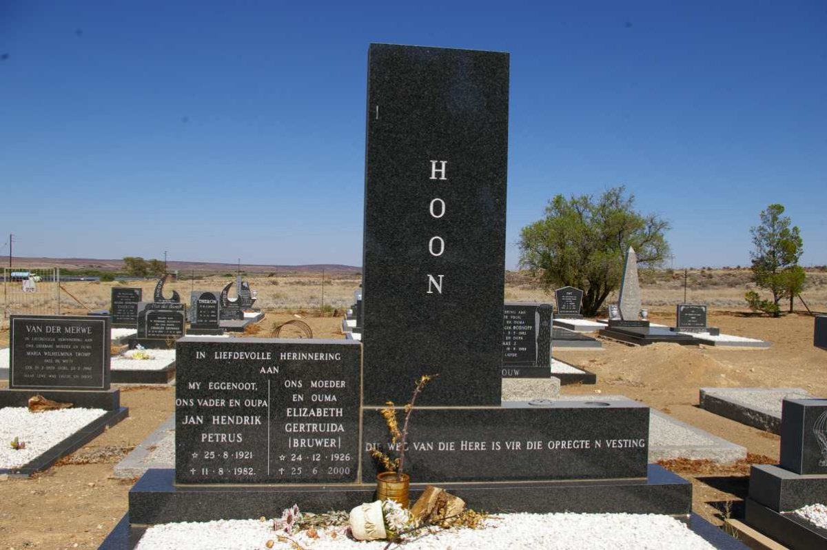 HOON Jan Hendrik Petrus 1921-1982 &amp; Elizabeth Gertruida BRUWER 1926-2000