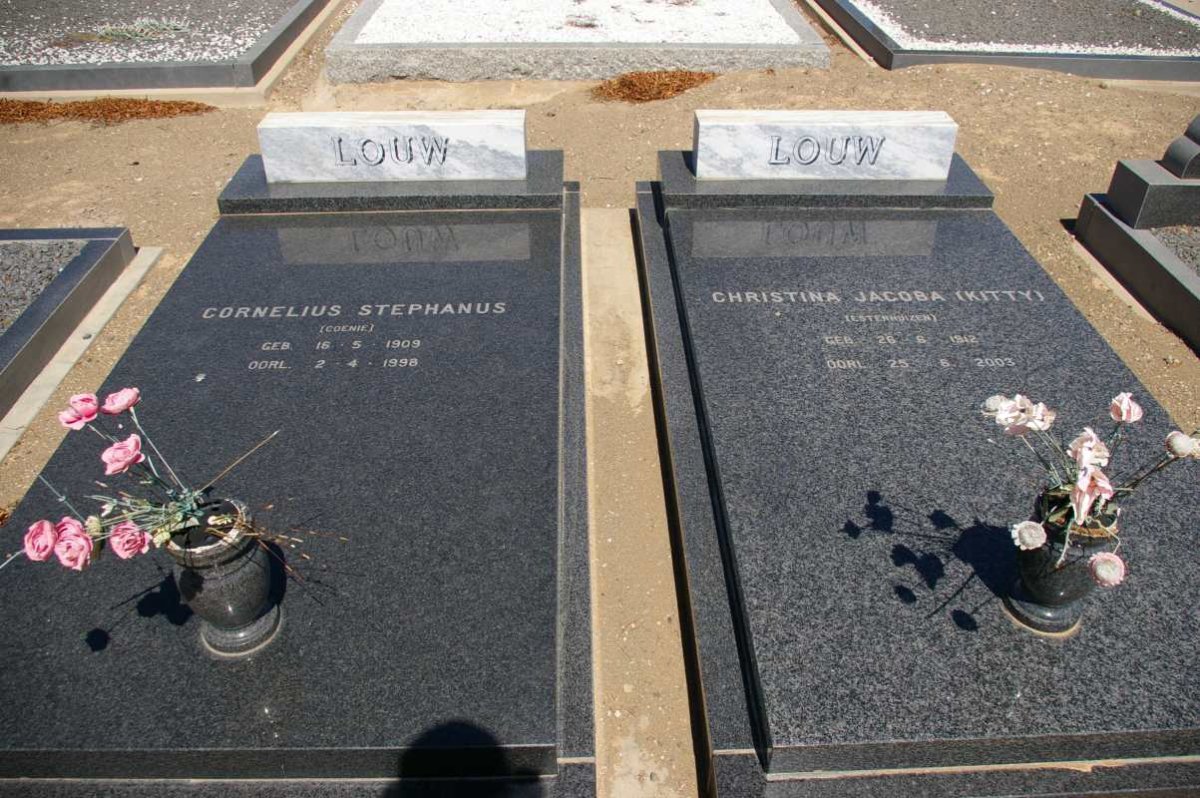 LOUW Cornelius Stephanus 1909-1998 &amp; Christina Jacoba ESTERHUIZEN 1912-2003