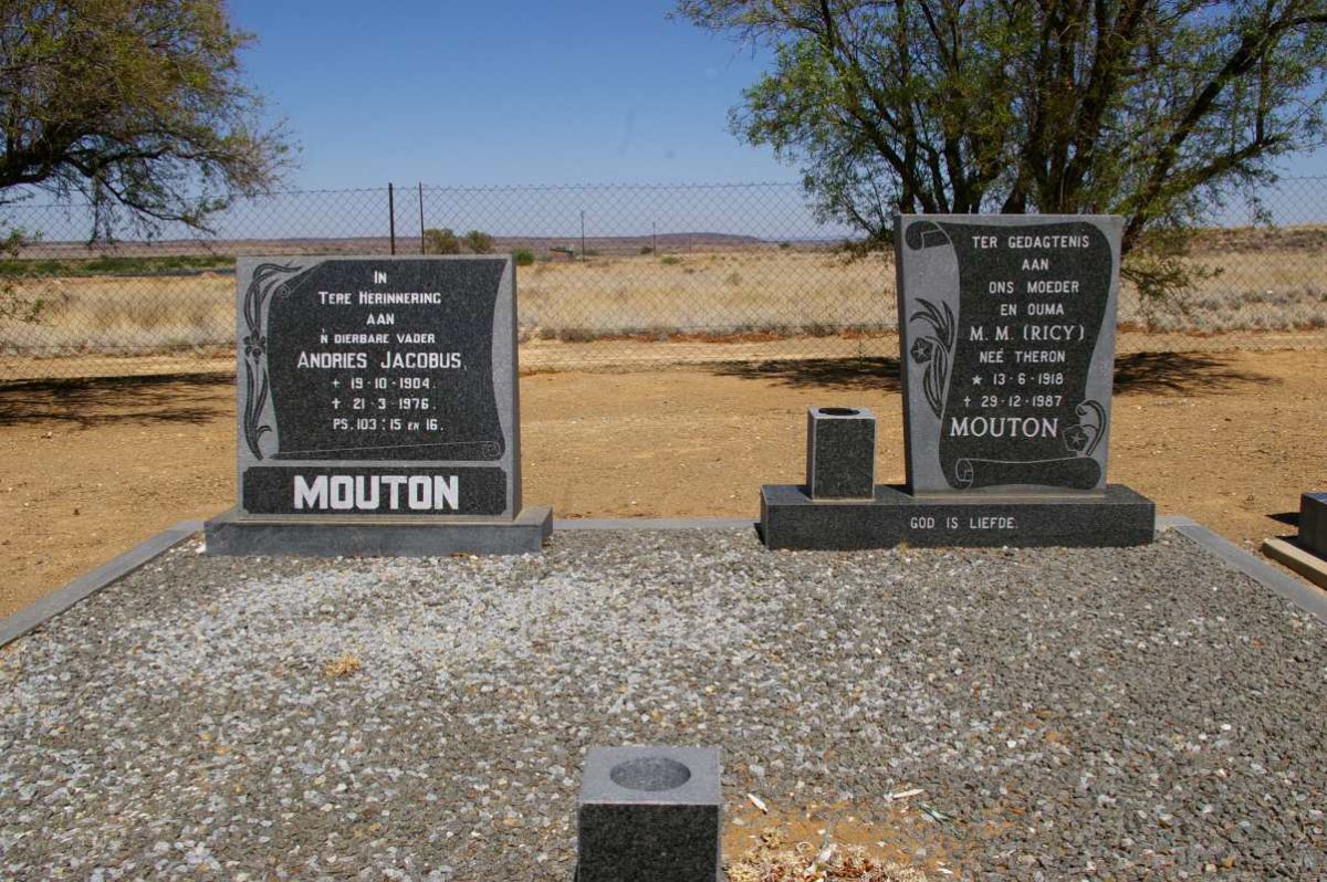 MOUTON Andries Jacobus 1904-1976 &amp; M.M. THERON 1918-1987