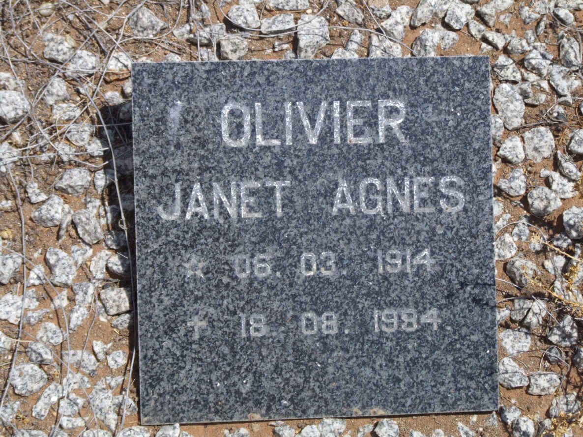 OLIVIER Janet Agnes 1914-1984