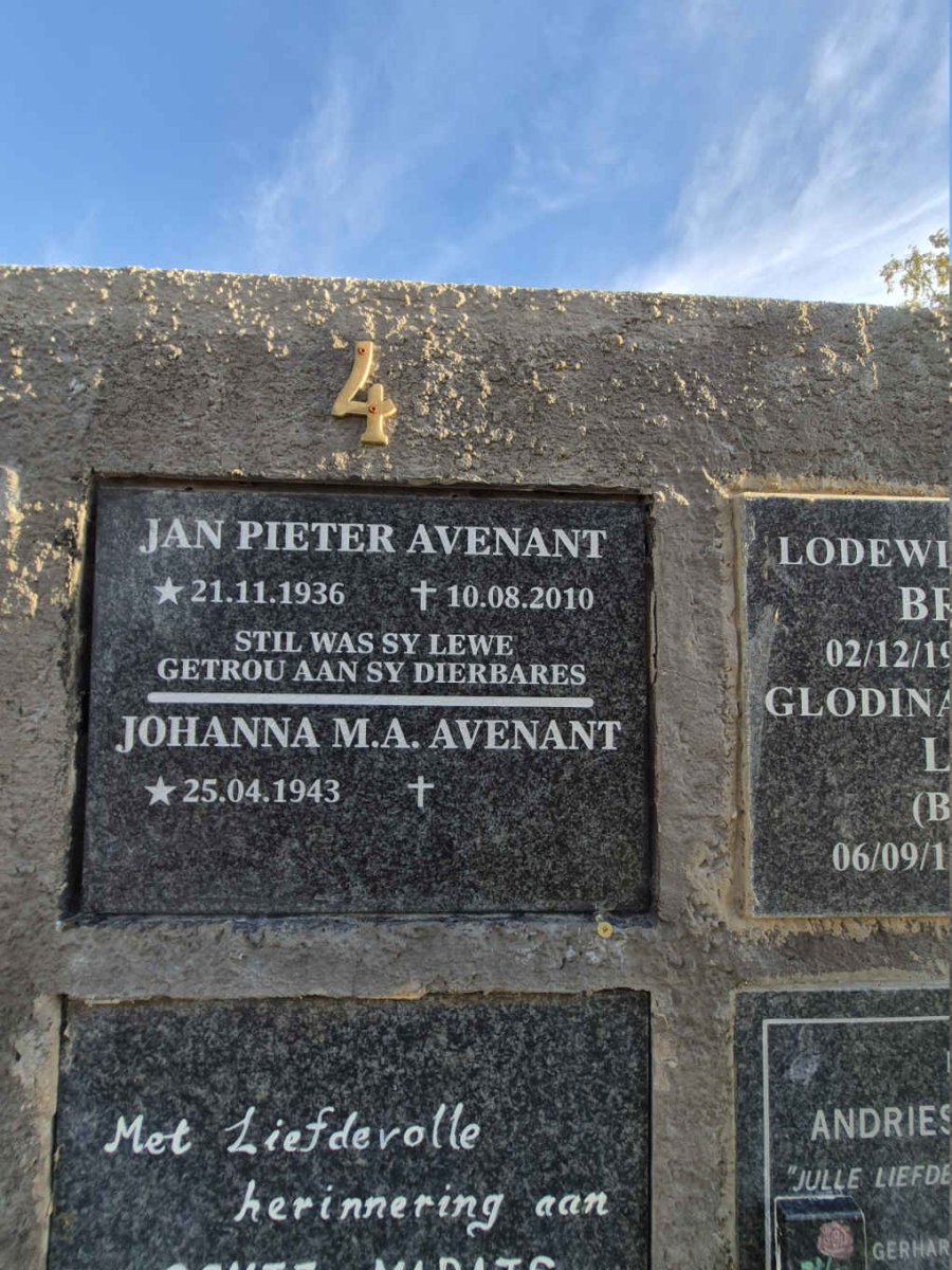 AVENANT Jan Pieter 1936-2010 & Johanna M.A. 1943-