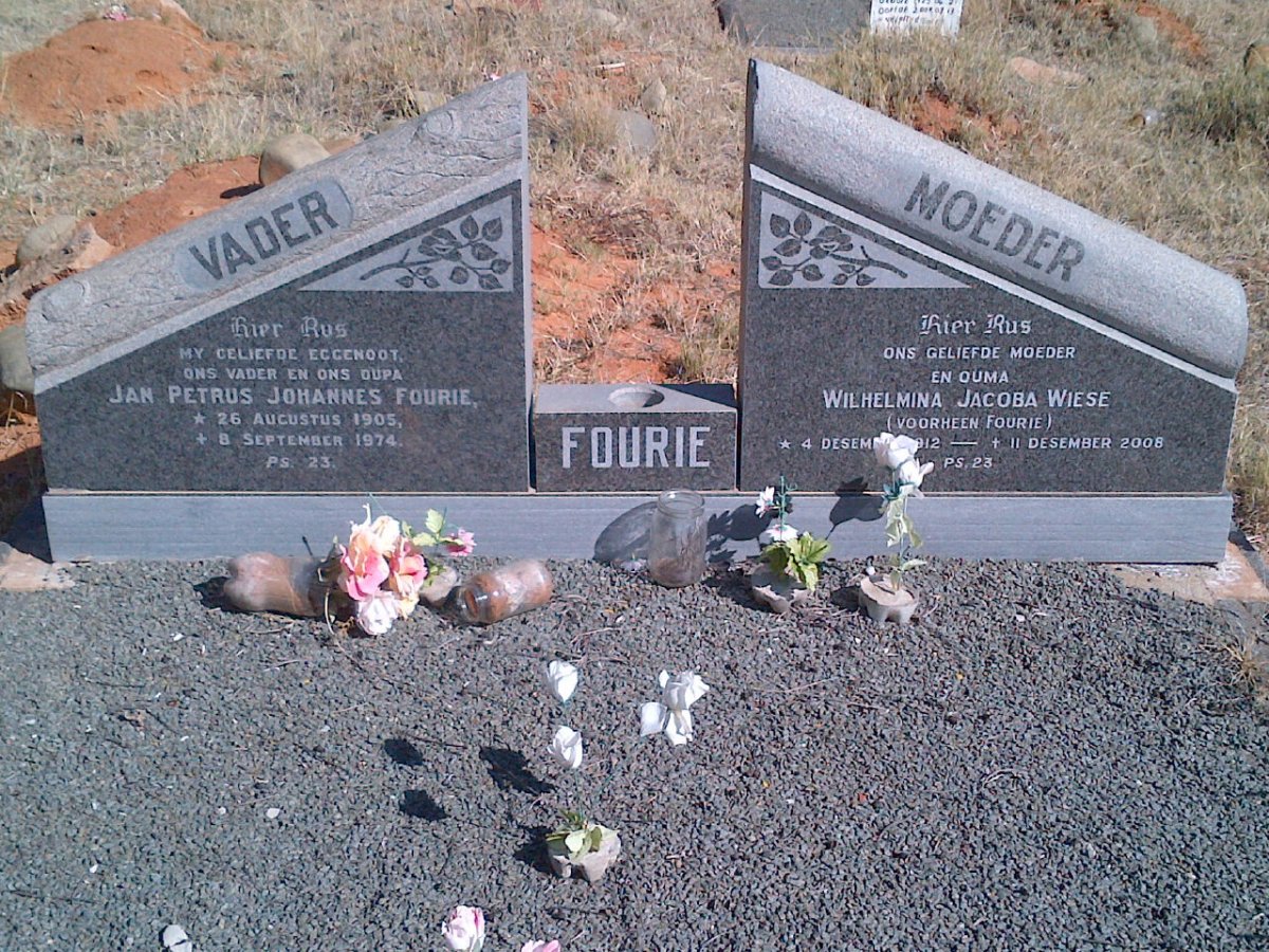 FOURIE Jan Petrus Johannes 1905-1974 &amp; WIESE Wilhelmina Jacoba voorheen FOURIE 1912-2008